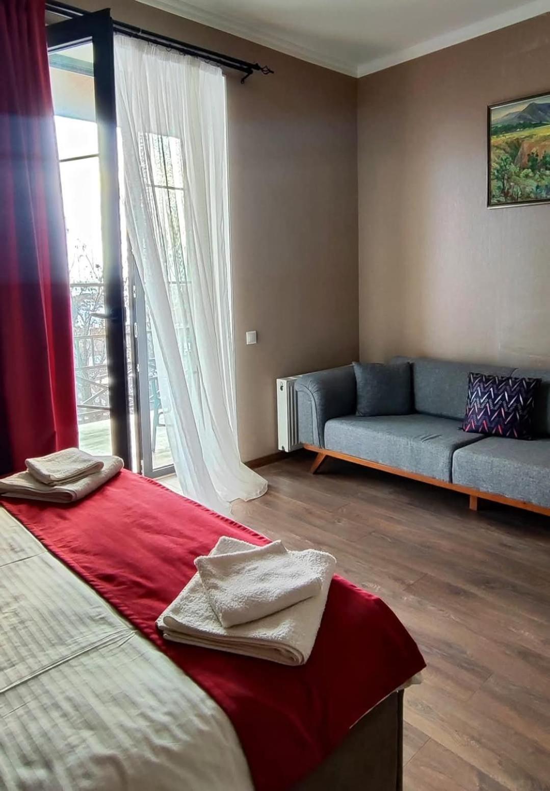 Tsaghkunk Chef House Hotel & Restaurant Sevan Ngoại thất bức ảnh